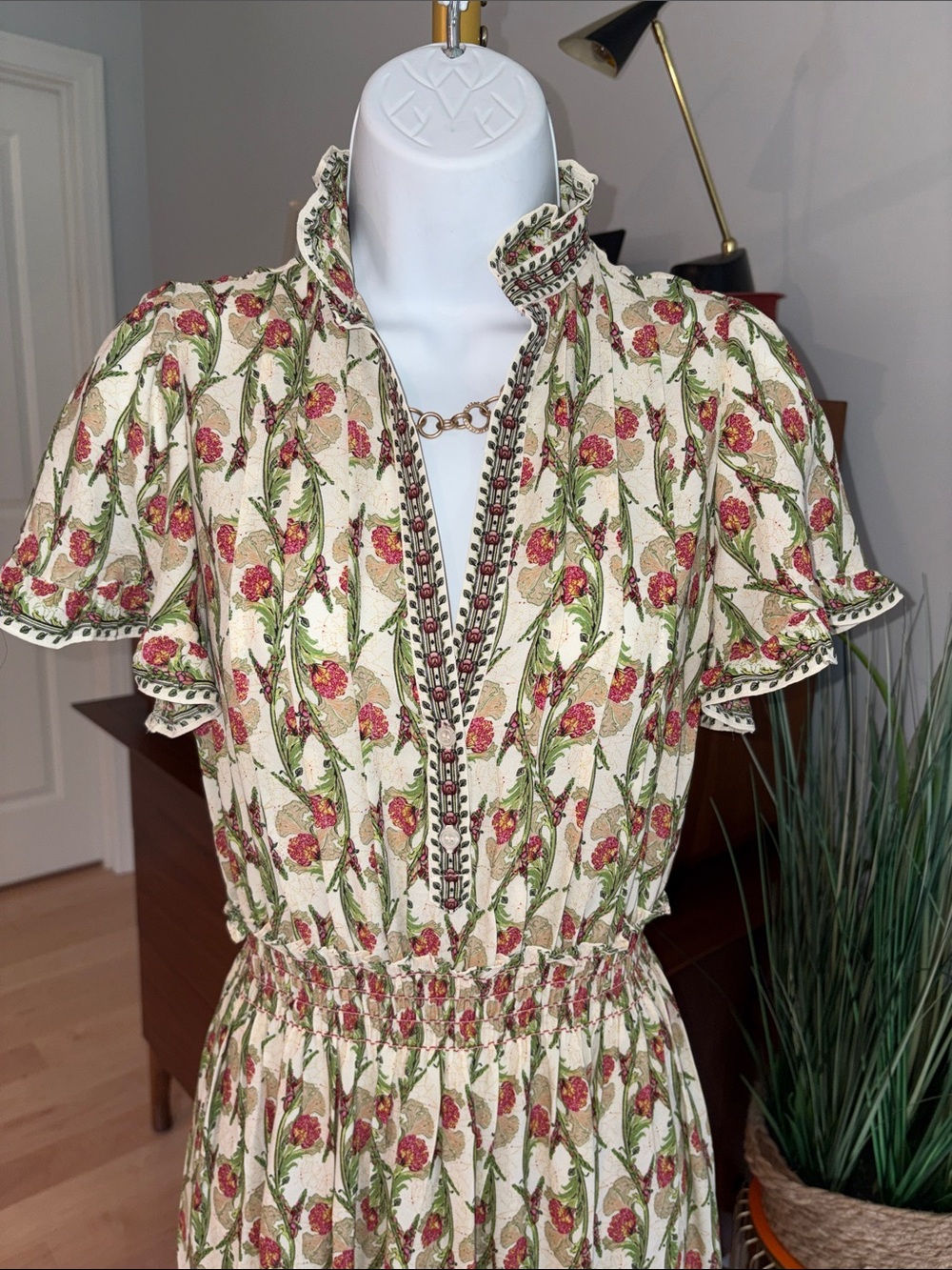 Max Studio Floral Maxi Dress in Cream and Green - Picture 2 of 6